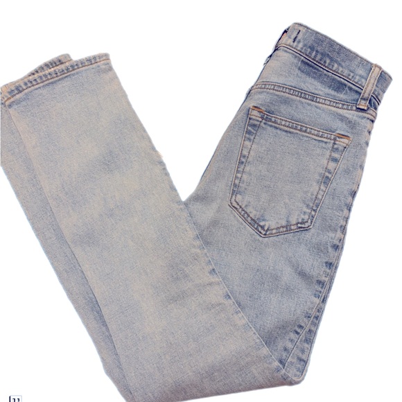 Abercrombie Ultra High Rise 90s slim Straight Jean - Picture 8 of 11